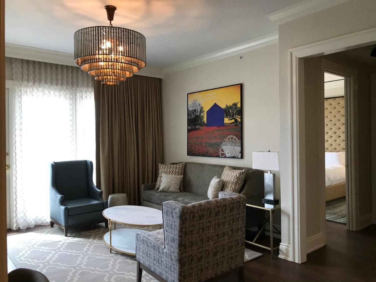 The Inn At Meadowbrook Overland Park Exterior foto