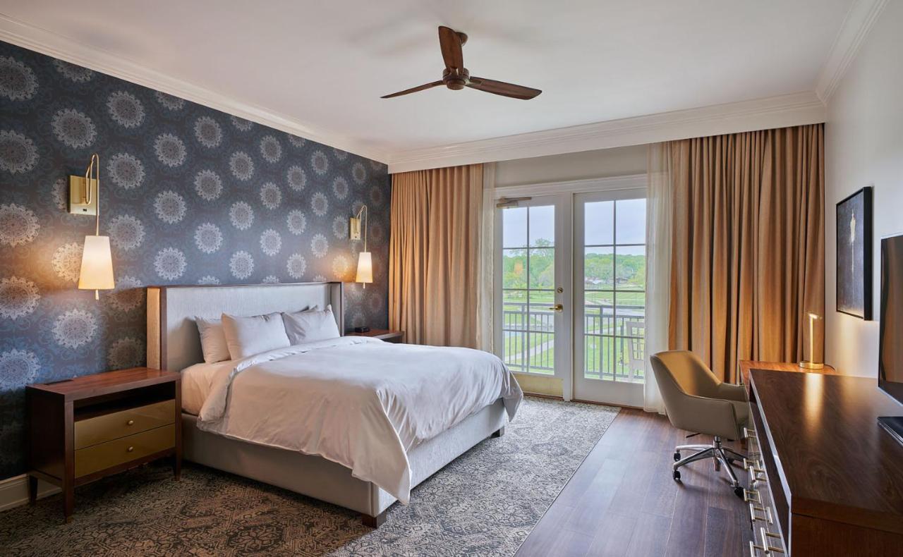 The Inn At Meadowbrook Overland Park Exterior foto